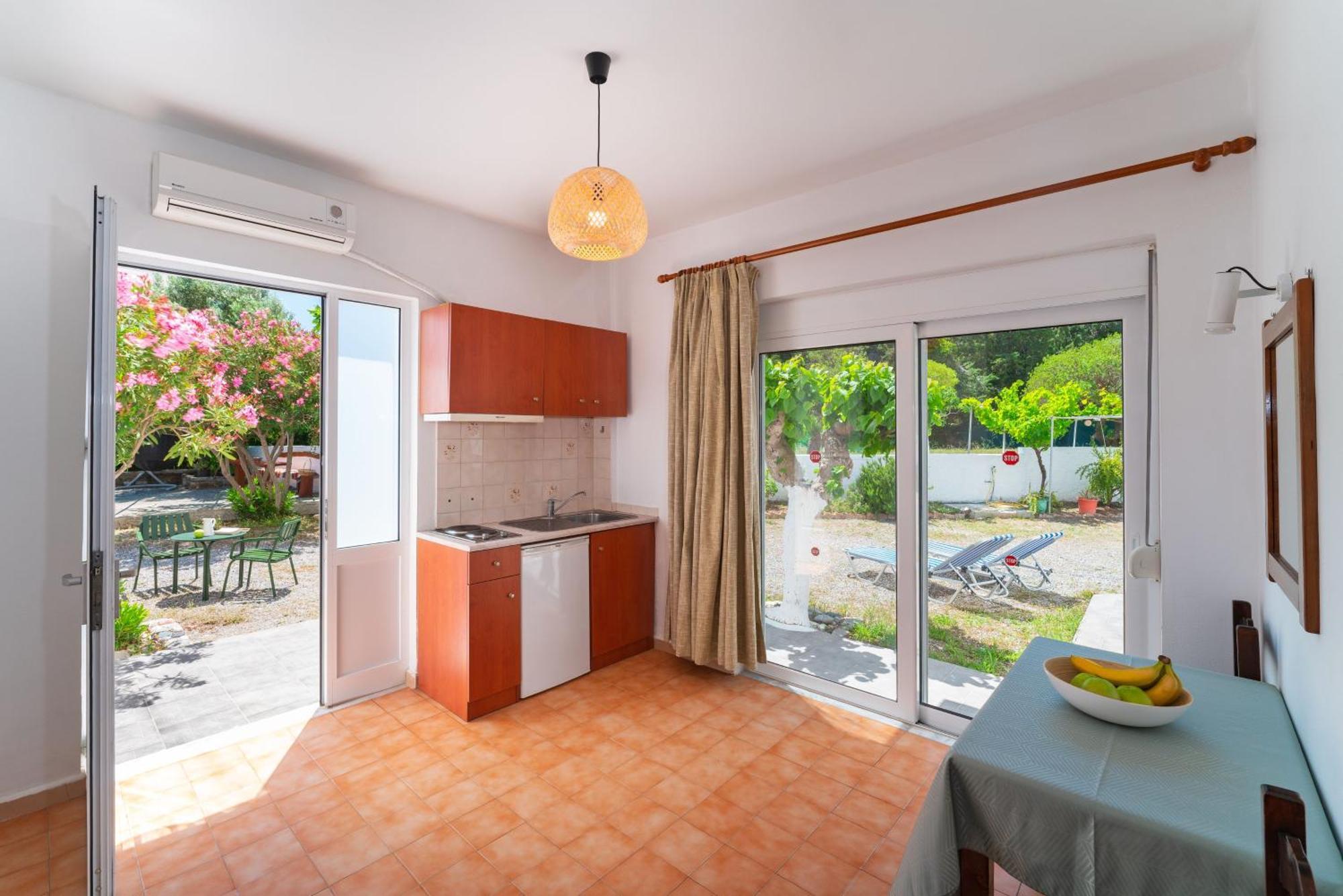 Tselios Apartments & Studios Kiotari Phòng bức ảnh